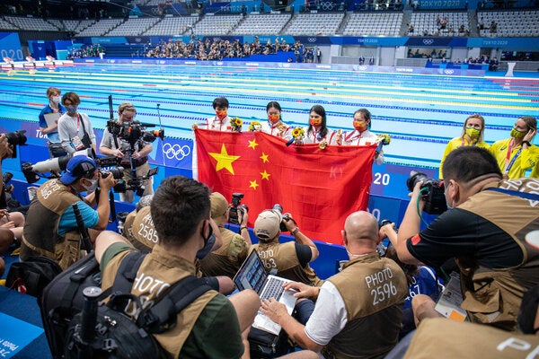 来自各方面